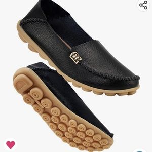 New in Box Black Leather Loafers sz 8